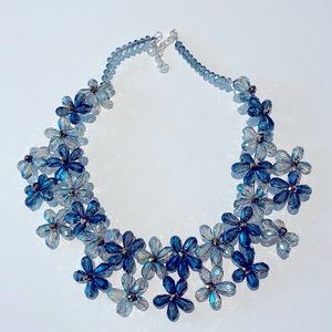 Beautiful Nakamol Crystal bib necklace. Like new!